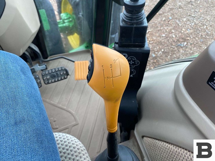 2018-john-deere-5090m-image-65