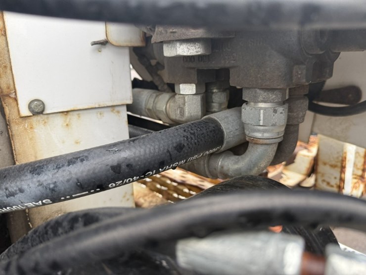 #2000-•-2014-freightliner-altec-digger-derrick-image-72