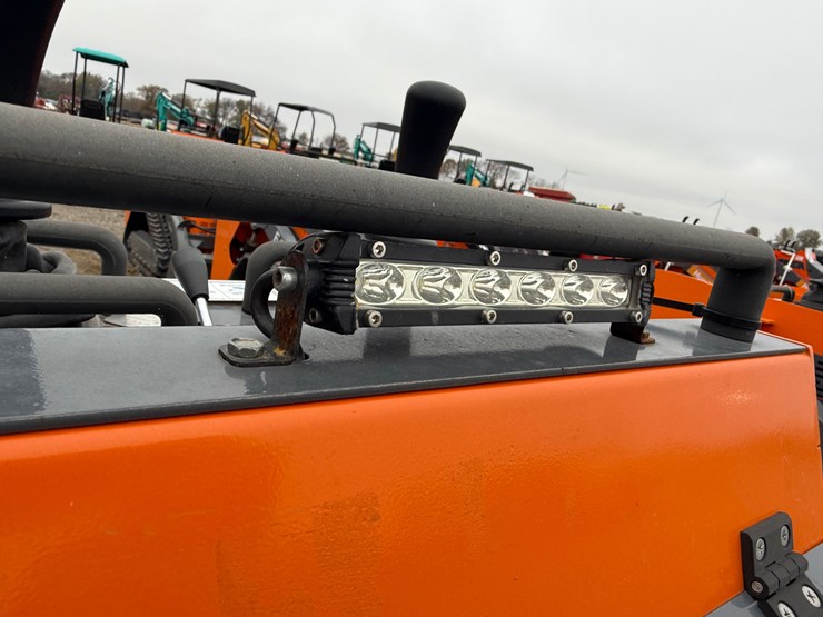 #99-•-2024-hurricane-hrc700-stand-on-skid-steer-loader-zj2024070171-inv#33623-image-14