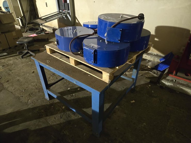 #3460-•-(5)-coxreels-en-n-350-hose-reels-w/-table-image-4