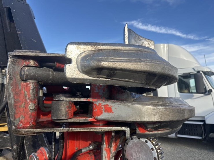 2016-caterpillar-501-hd-image-29