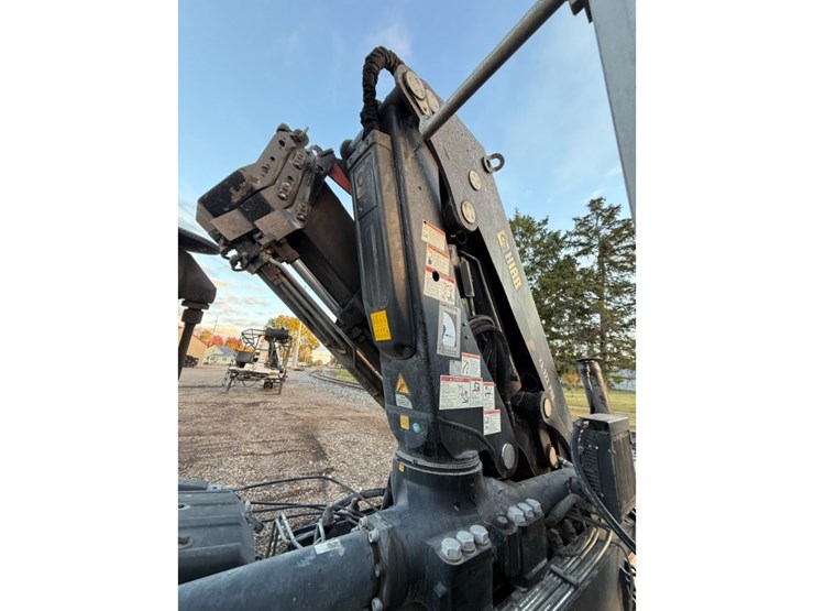 2013-hiab-xs-322-pro-knuckle-crane-w/-headache-rack-image-9