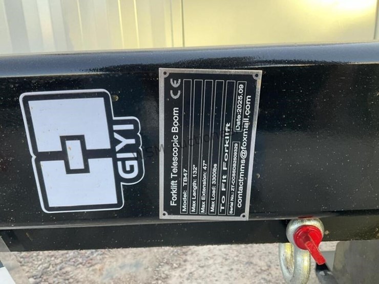 2025-giyi-tb47-telescopic-boom-for-forklift-image-6