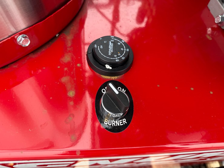 #4-•-unused-magnum-4000-series-hot-water-pressure-washer-inv#33543-image-14