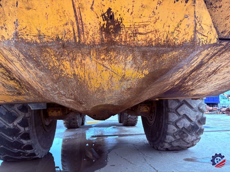 1995-volvo-a30-image-56