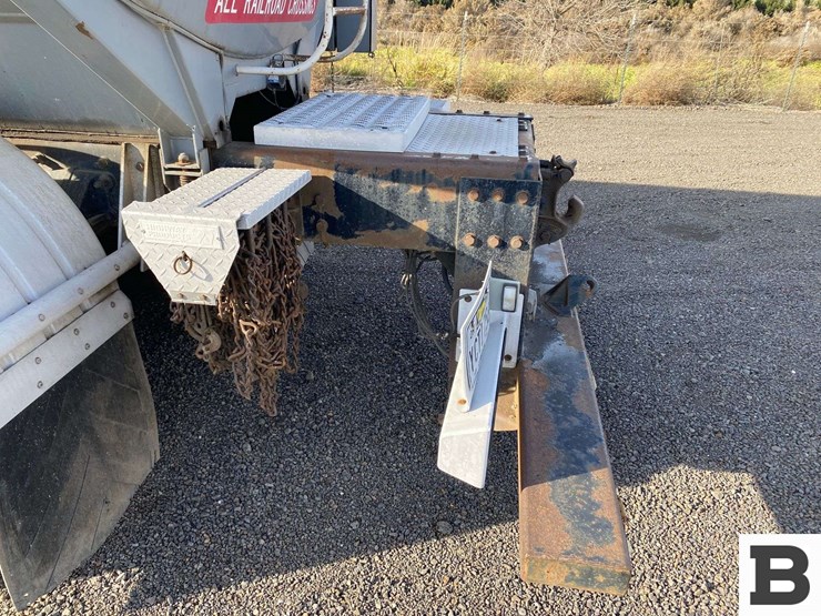 freightliner-fuel-image-30