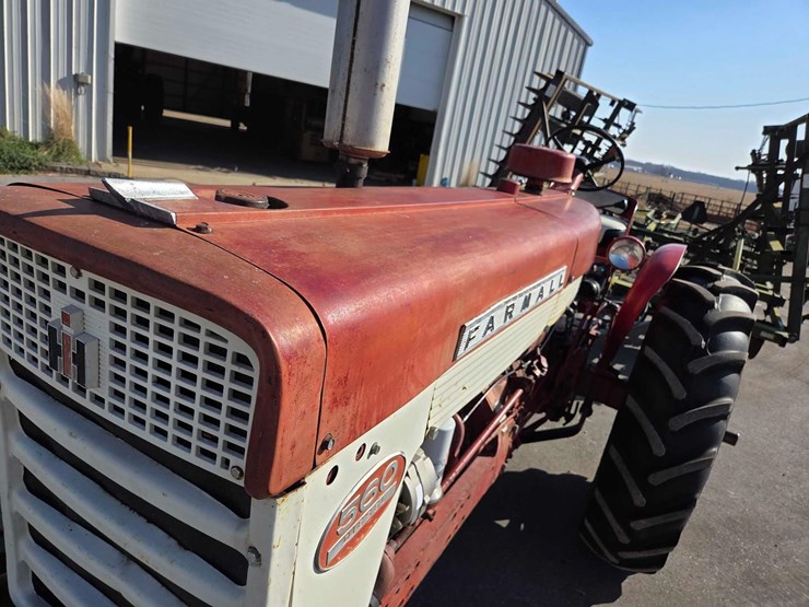 case-ih-560-image-11