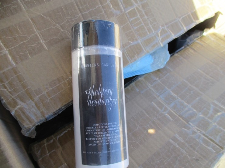 lot-of-carpet-dry-cleaning-powder,-image-4