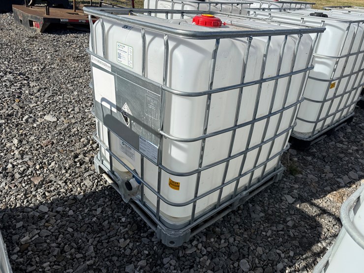 #22624-•-1000-gallon-poly-tank-w/-cage-image-1