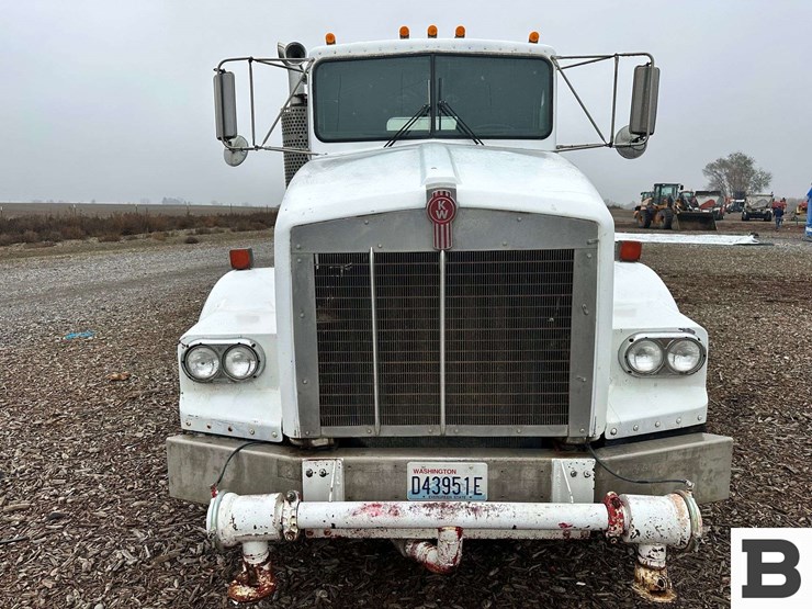 kenworth-t800-image-9