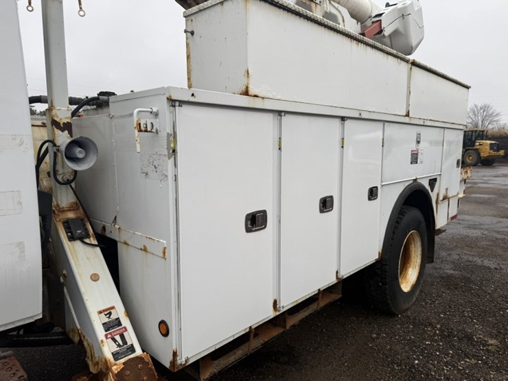 2013-international-4300-sba-image-29