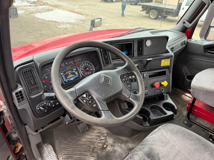 2019-international-lt-image-18