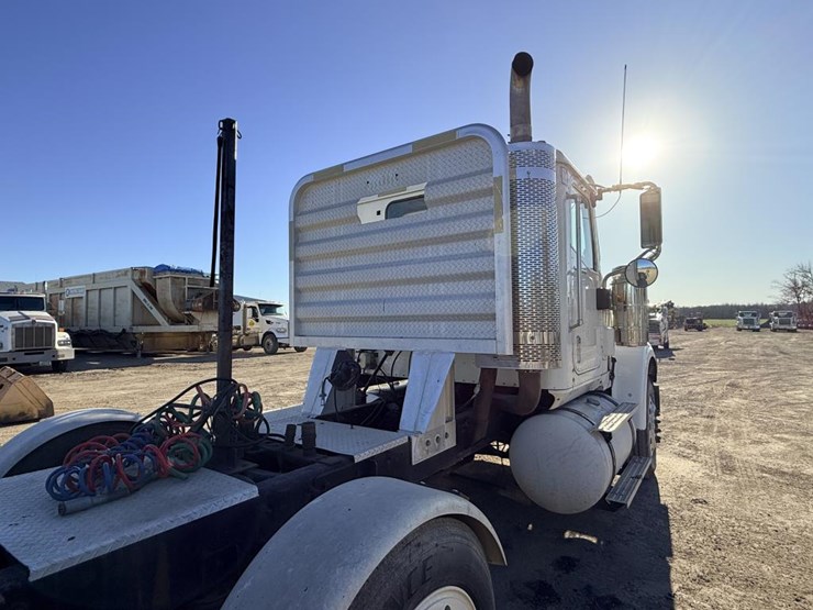 #1972-•-2008-international-eagle-day-cab-truck-tractor-image-21