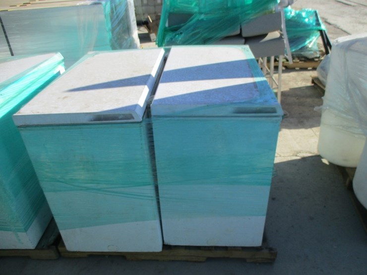 lot-of-(2)-haier-freezer's-image-2