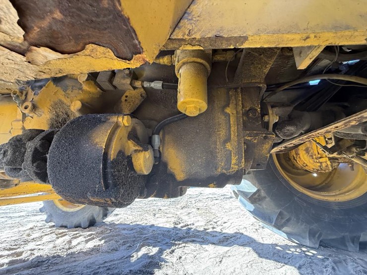 #1975-•-massey-ferguson-14k-forklift-image-53