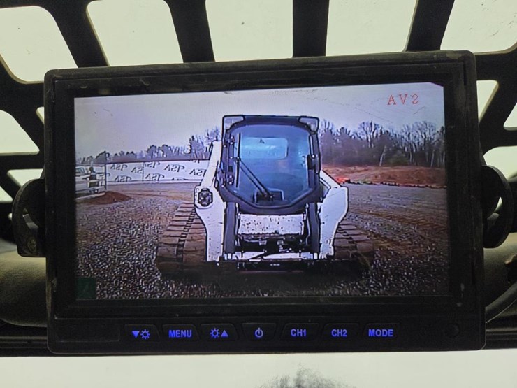 2013-bobcat-t770-image-47