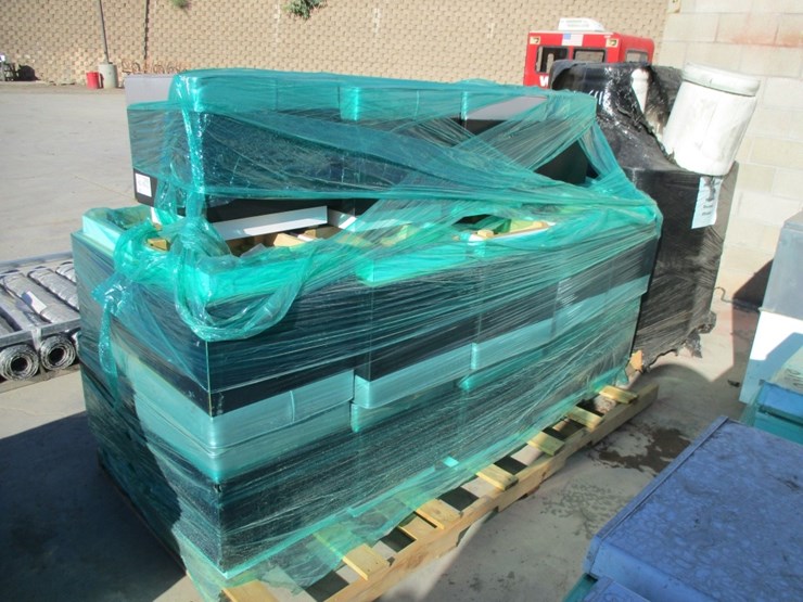 lot-of-(2)-pallets-round/square-ottomans,-image-1