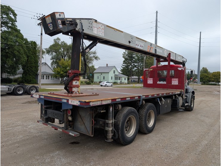 2017-mack-gu813-shingle-conveyor-image-10