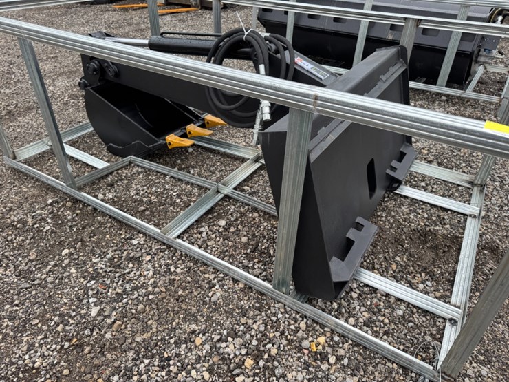 pabreak-52"-skid-steer-backhoe-image-1