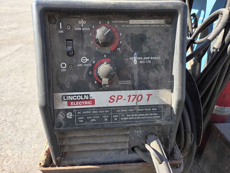 miller-bobcat-225g-image-10