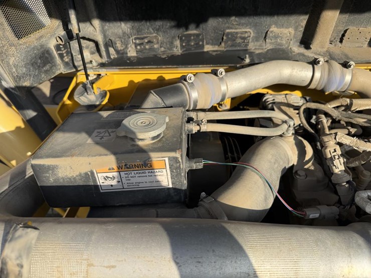 2013-gehl-dl11-image-45