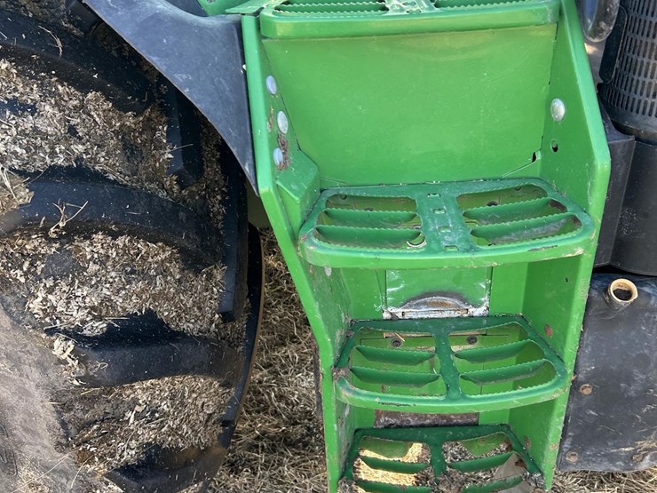 2013-john-deere-6170r-image-23