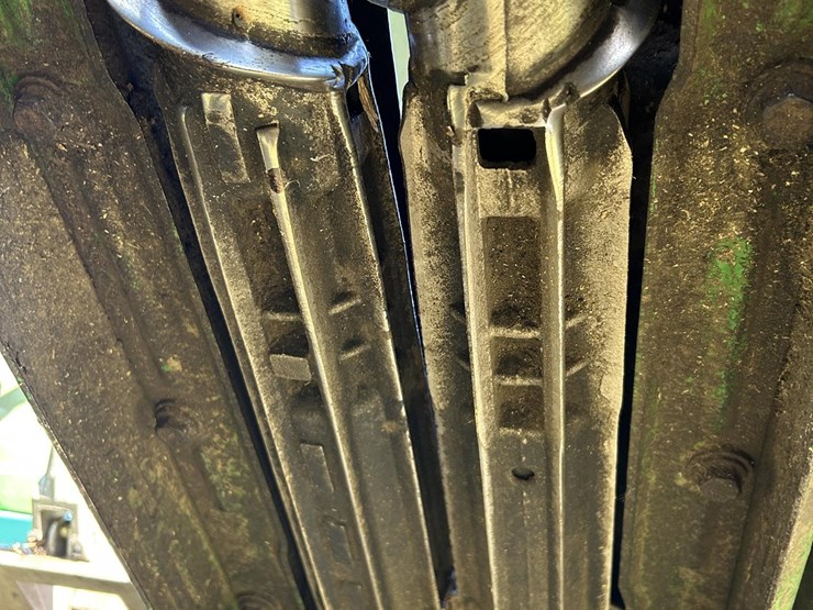 2012-john-deere-612c-image-14