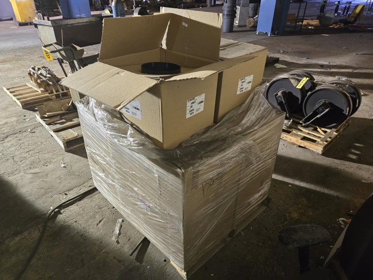 #3436-•-pallet-of-unused-sy-klone-air-cleaners-and-more-image-3