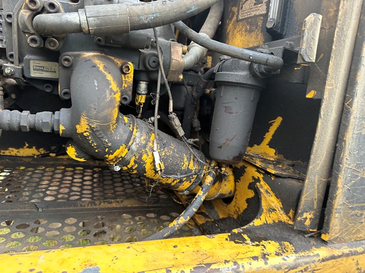 deere-790e-lc-image-51