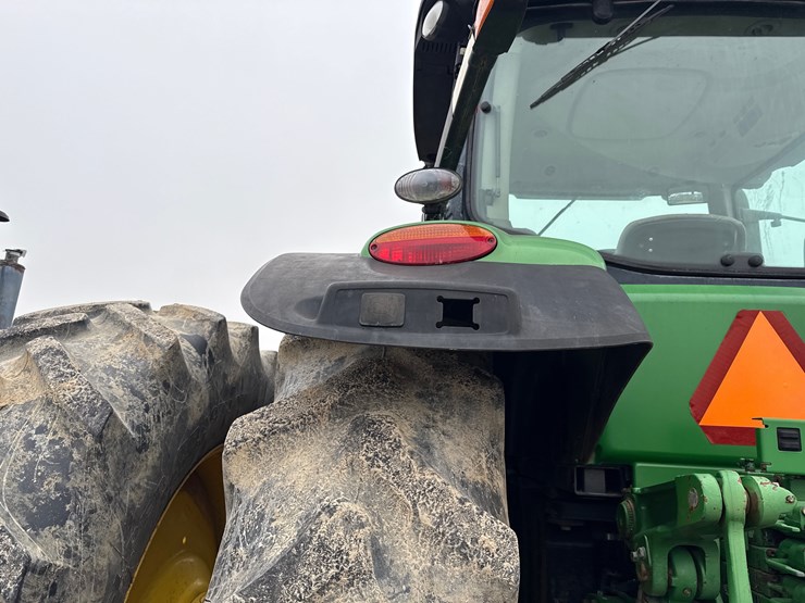 john-deere-8320r-image-18