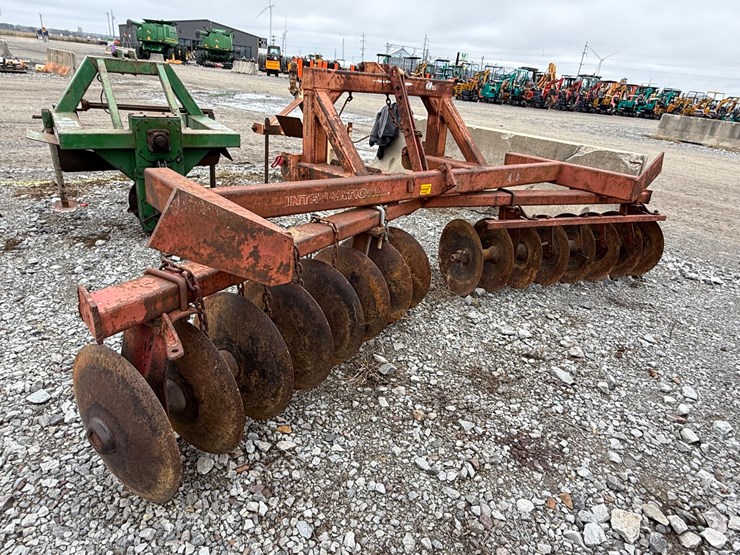 international-490-image-7