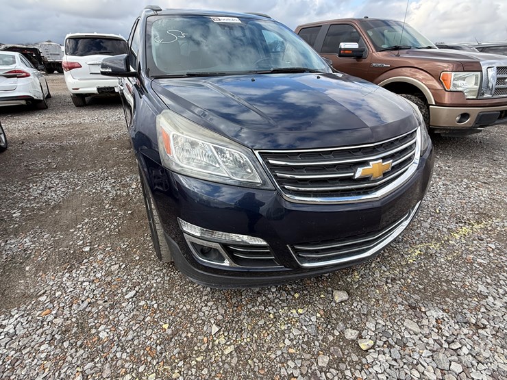 2015-chevrolet-traverse-image-10
