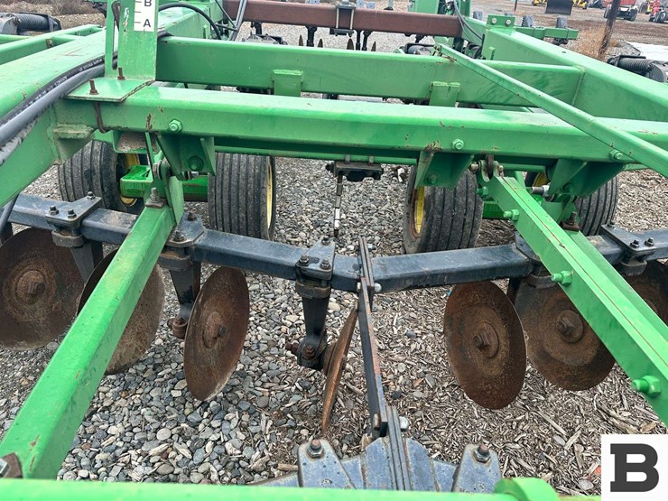 john-deere-2700-image-34