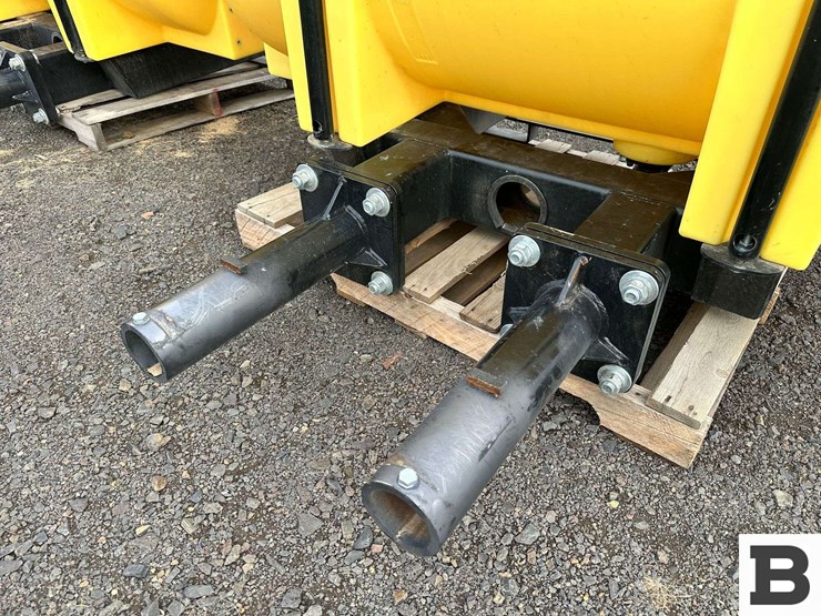 lakeside-mfg-saddle-tanks-image-6