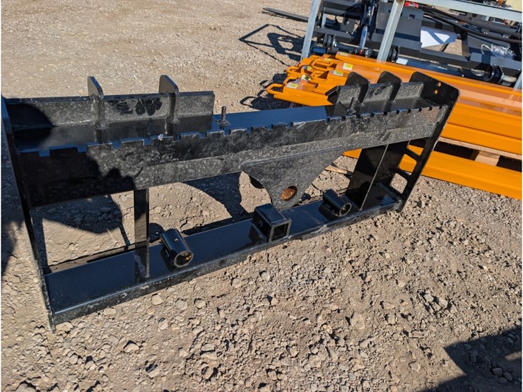 skid-steer-fork,-bale-spear-&-hitch-frame-image-2