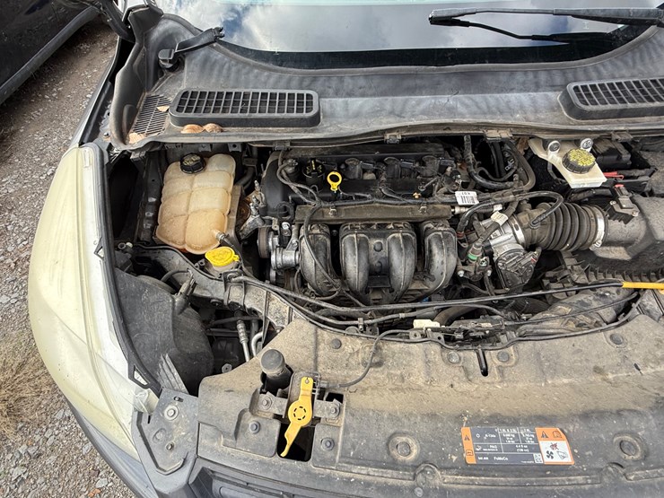 2014-ford-escape-image-38