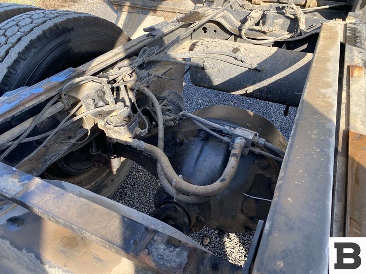 1986-gmc-c7000-truck-image-65