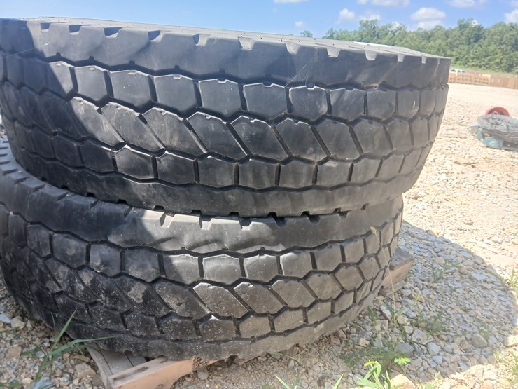 #20630-•-5--bridgestone-loader-tires-image-12
