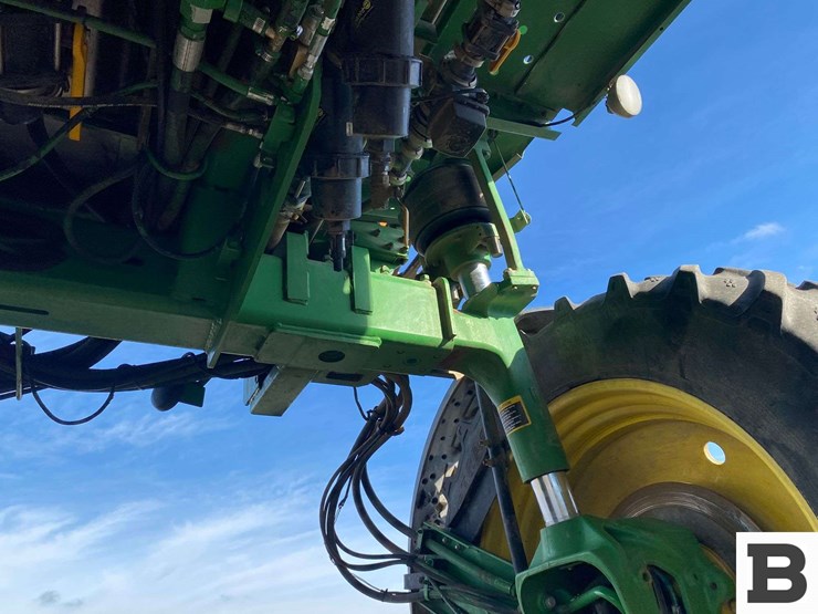 2013-john-deere-4830-image-34