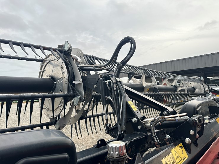 2022-mac-don-fd240-image-19