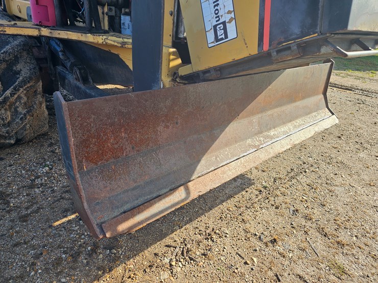 caterpillar-574-image-102