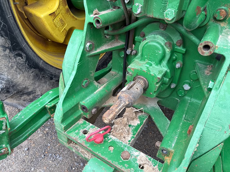 john-deere-8320r-image-11