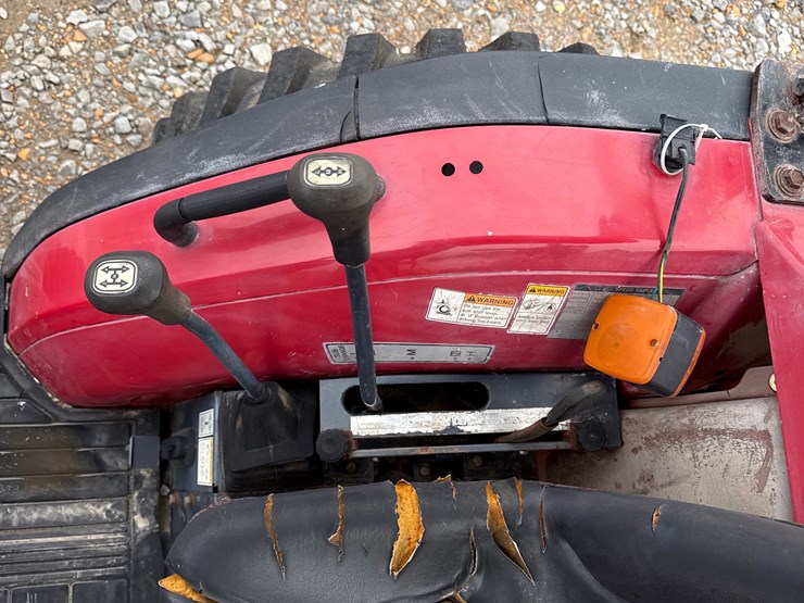 mahindra-2810-image-32