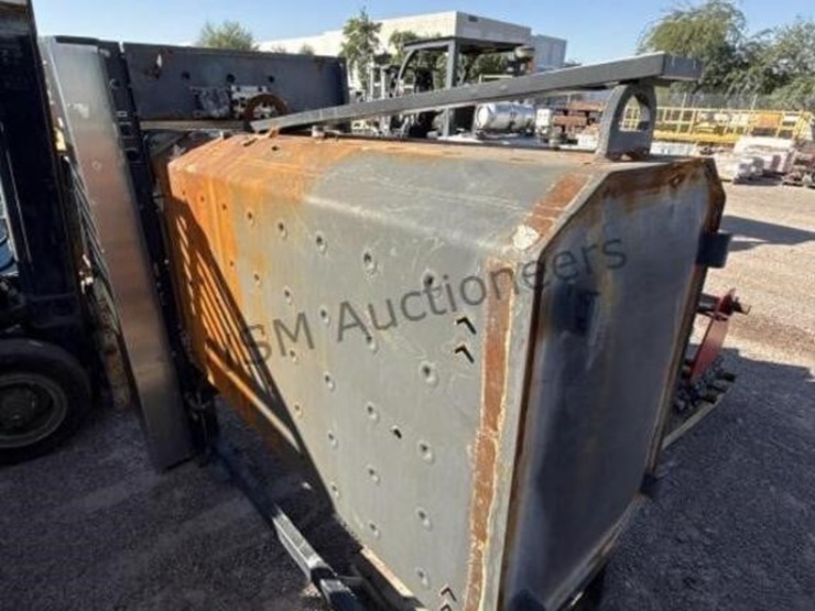 amsco-3053-vacamatic-autoclave-image-3