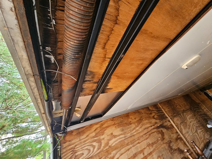 #21238-•-2003-20'-cargo-trailer-image-27