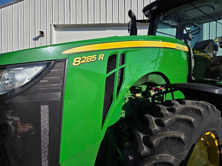 2012-john-deere-8285r-image-9
