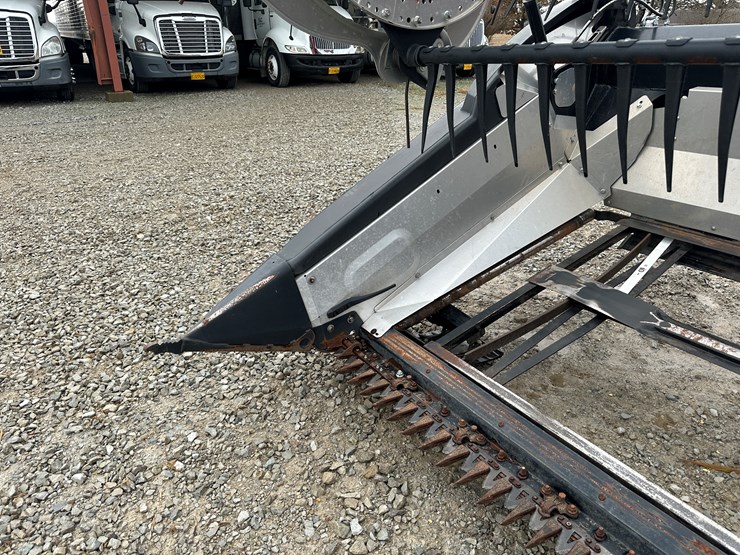 2022-mac-don-fd240-image-59