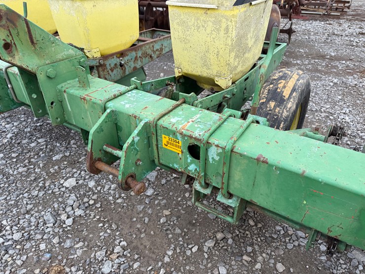 12-john-deere-12-image-11