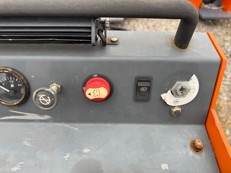 #101-•-2024-erie-industry-scl850-stand-on-skid-steer-loader-scl850562a1408-inv#33621-image-9