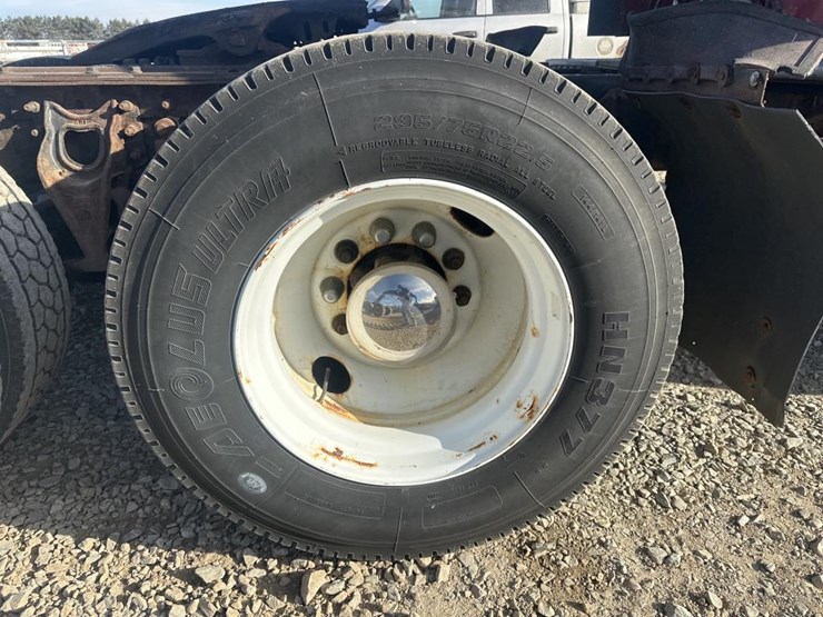 2000-international-9200i-image-63